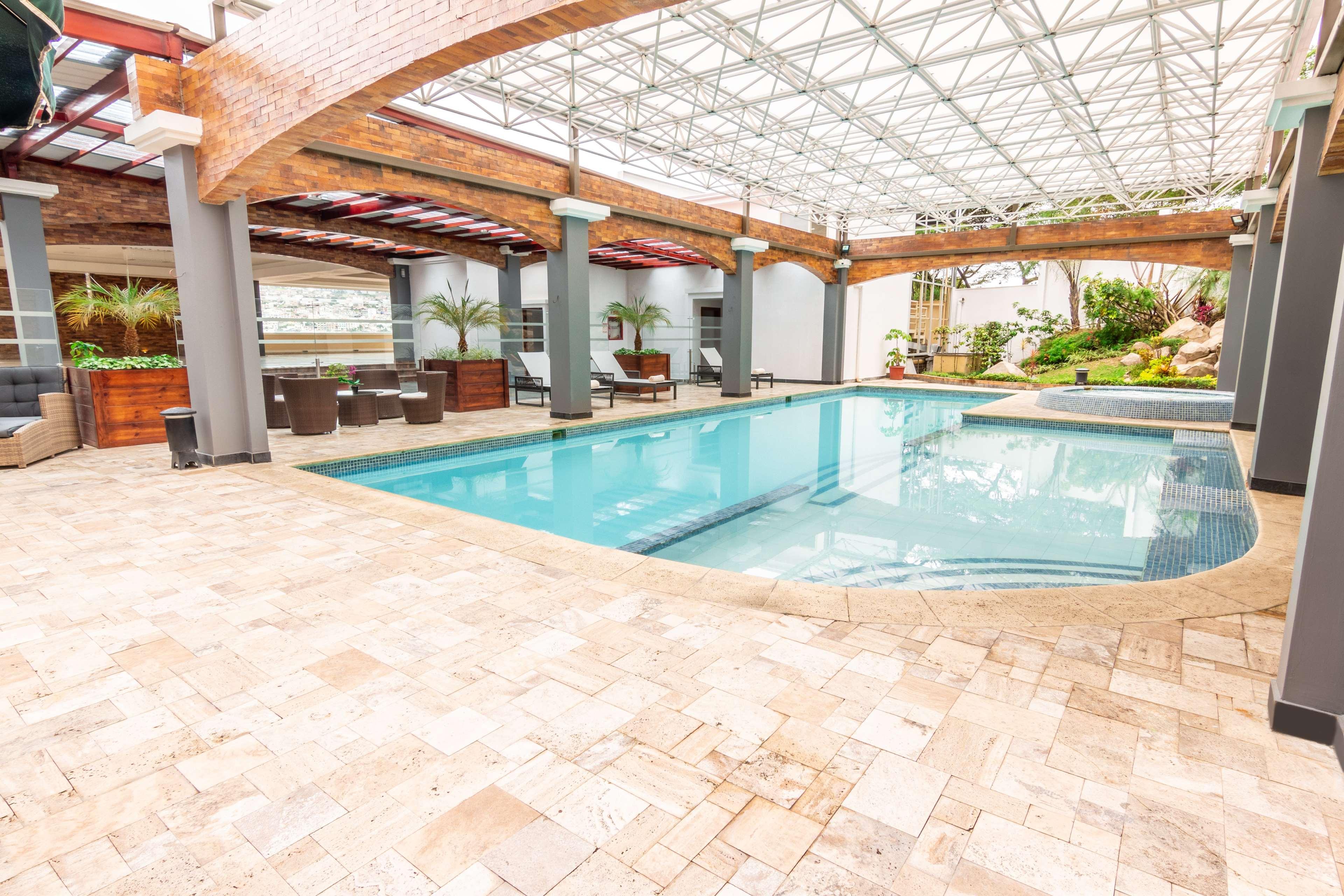 Sonesta Hotel Лоха Екстериор снимка