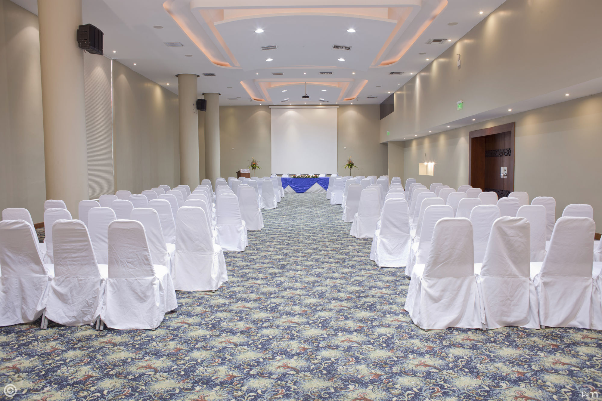 Sonesta Hotel Лоха Екстериор снимка